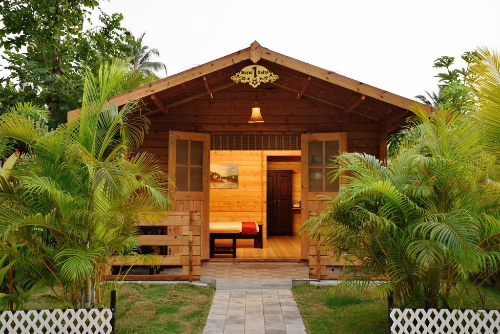 Majestic Beach Comfort Hotel Varca Exterior photo